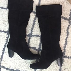 Tall suede Bandolino black boots size 9.5